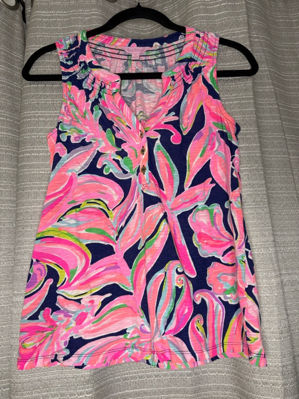 Lilly Pulitzer Sleeveless Top Bundle XS | Tropical & Floral Prints - Picture 3 of 12